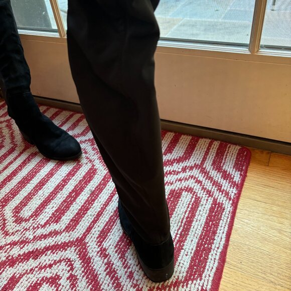 Charles David over the knee stretch boots - Picture 2 of 3